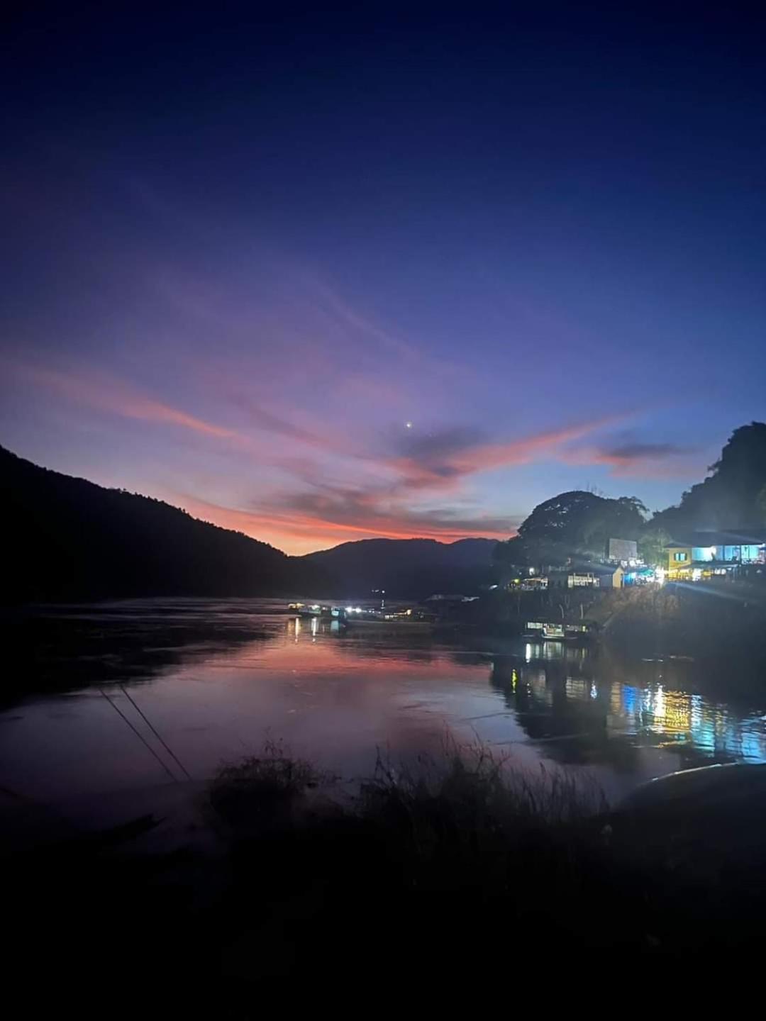 Apartmán Mekong Backpackers Muang Pakbèng Exteriér fotografie